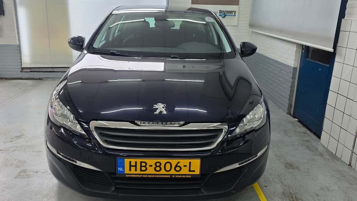 Peugeot 308 (2015) — foto 1