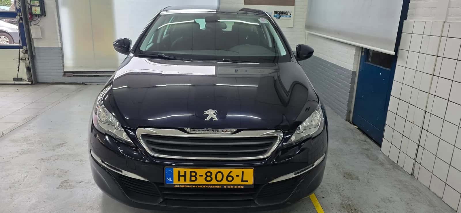 Peugeot 308 (2015) — foto 1