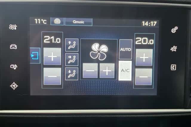 Peugeot 308 (2015) thumbnail 11