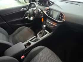 Peugeot 308 (2015) thumbnail 7