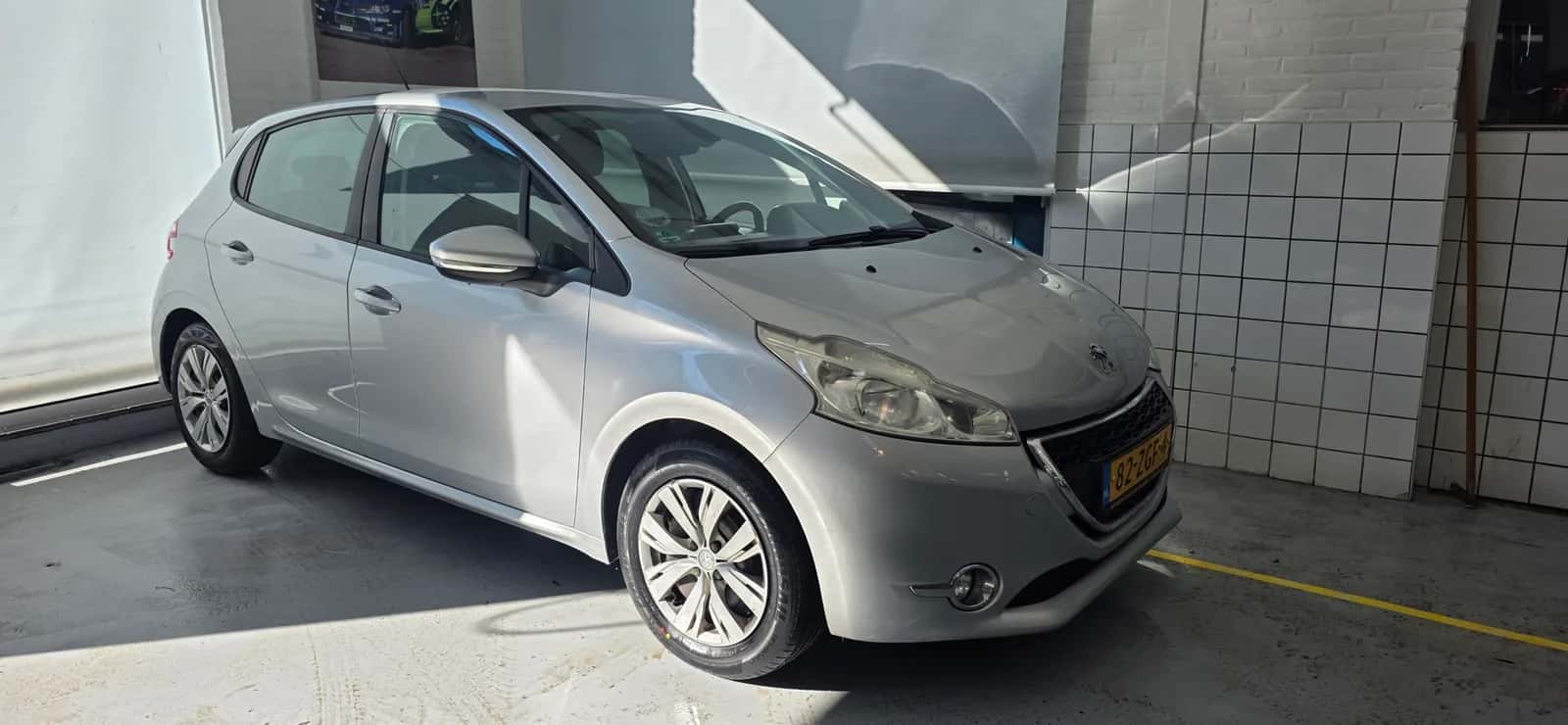 Peugeot 208 (2012) — foto 1