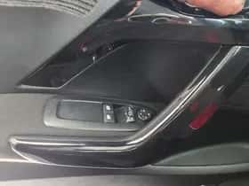 Peugeot 208 (2012) thumbnail 14