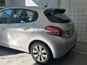 Peugeot 208 (2012) thumbnail 4