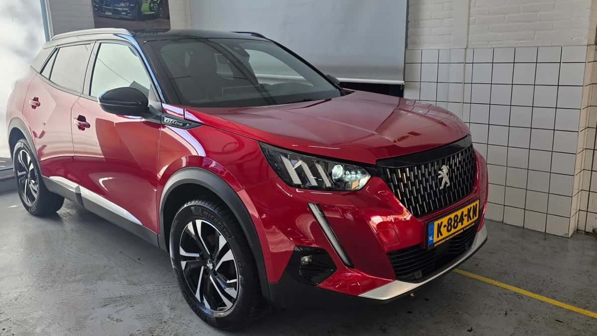 Peugeot 2008 (2021) — foto 1