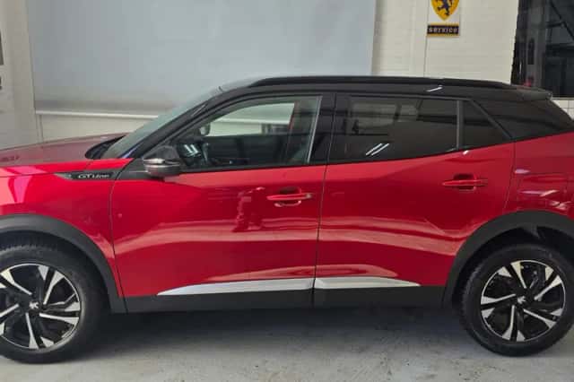Peugeot 2008 (2021) thumbnail 5