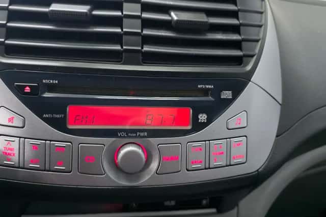 Suzuki Alto (2010) thumbnail 11
