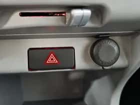 Suzuki Alto (2010) thumbnail 15