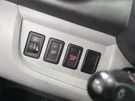 Suzuki Alto (2010) thumbnail 16