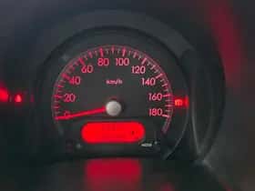 Suzuki Alto (2010) thumbnail 10