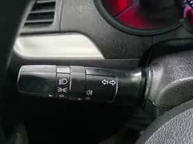 Kia Picanto (2011) thumbnail 14