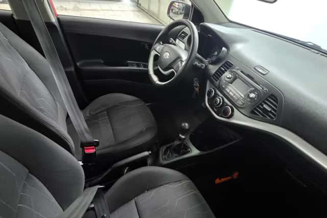 Kia Picanto (2011) thumbnail 8