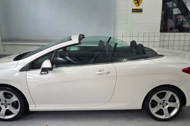 Peugeot 308 (2013) thumbnail 11