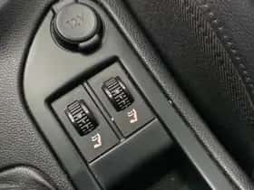 Peugeot 308 (2013) thumbnail 12
