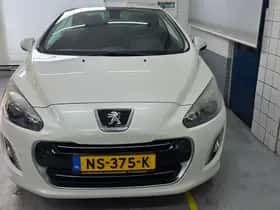 Peugeot 308 (2013) thumbnail 3