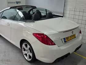 Peugeot 308 (2013) thumbnail 10