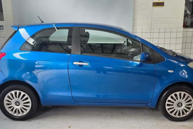 Toyota Yaris (2010) thumbnail 2