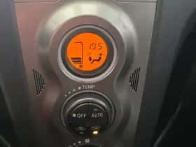 Toyota Yaris (2010) thumbnail 12