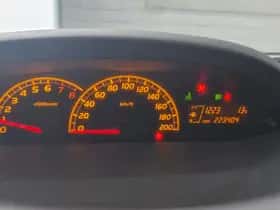 Toyota Yaris (2010) thumbnail 10