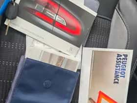 Peugeot 2008 (2014) thumbnail 11