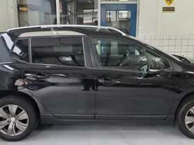 Peugeot 2008 (2016) thumbnail 2