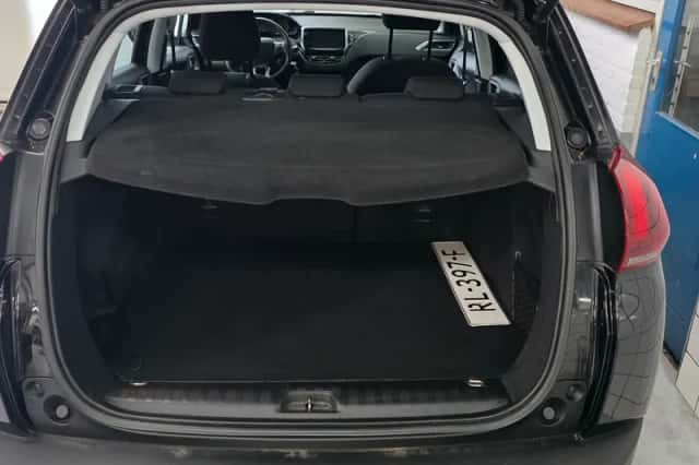 Peugeot 2008 (2016) thumbnail 7