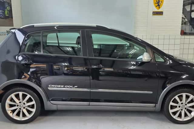 Volkswagen Golf (2011) thumbnail 2