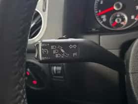 Volkswagen Golf (2011) thumbnail 16