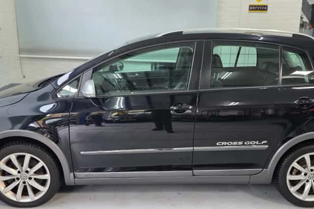 Volkswagen Golf (2011) thumbnail 5