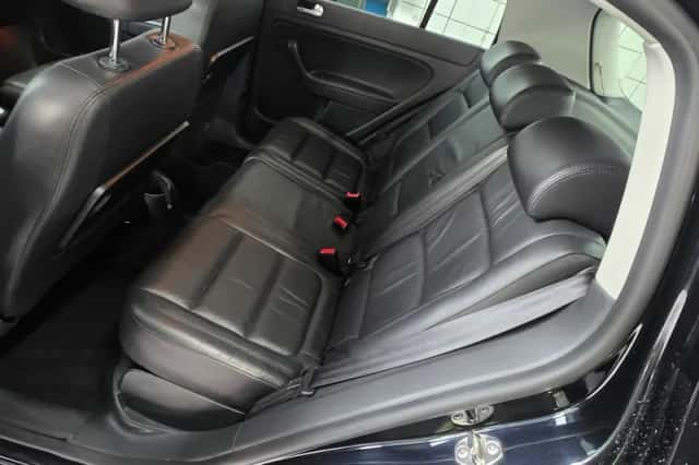 Volkswagen Golf (2011) thumbnail 8
