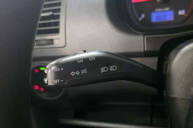Volkswagen Polo (2009) thumbnail 12