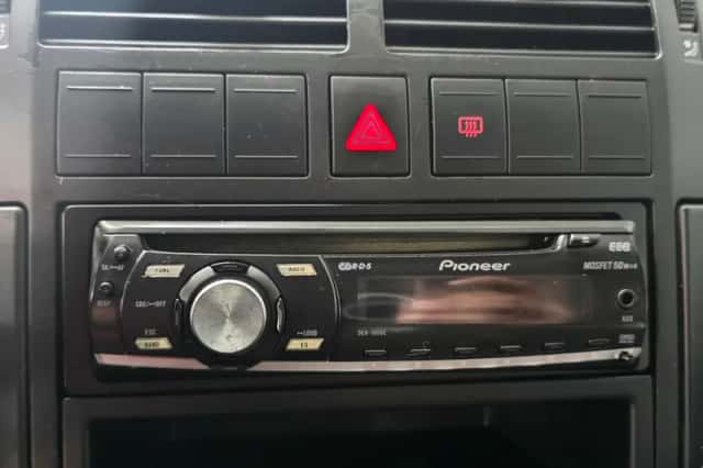 Volkswagen Polo (2009) thumbnail 14