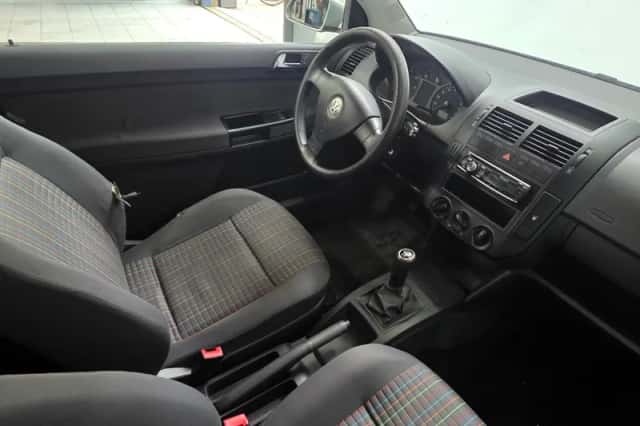 Volkswagen Polo (2009) thumbnail 9