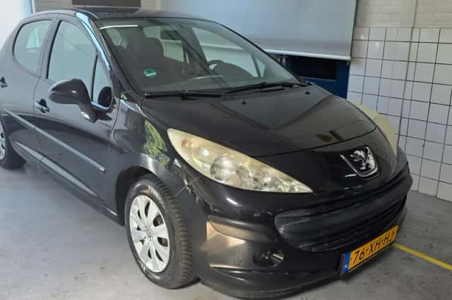 Peugeot 207 (2007) thumbnail 1