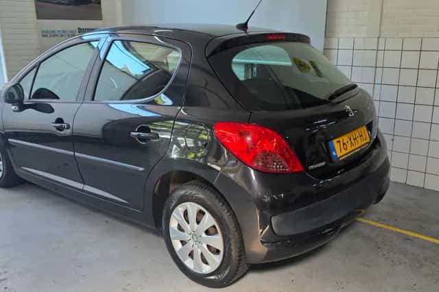 Peugeot 207 (2007) thumbnail 6