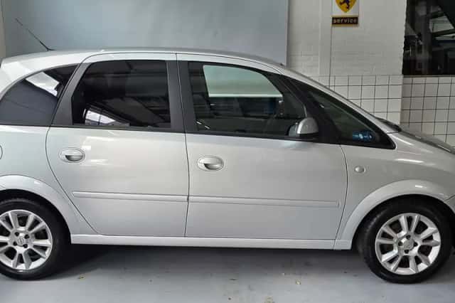 Opel Meriva (2010) thumbnail 2
