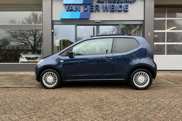 Volkswagen Up! (2014) thumbnail 1