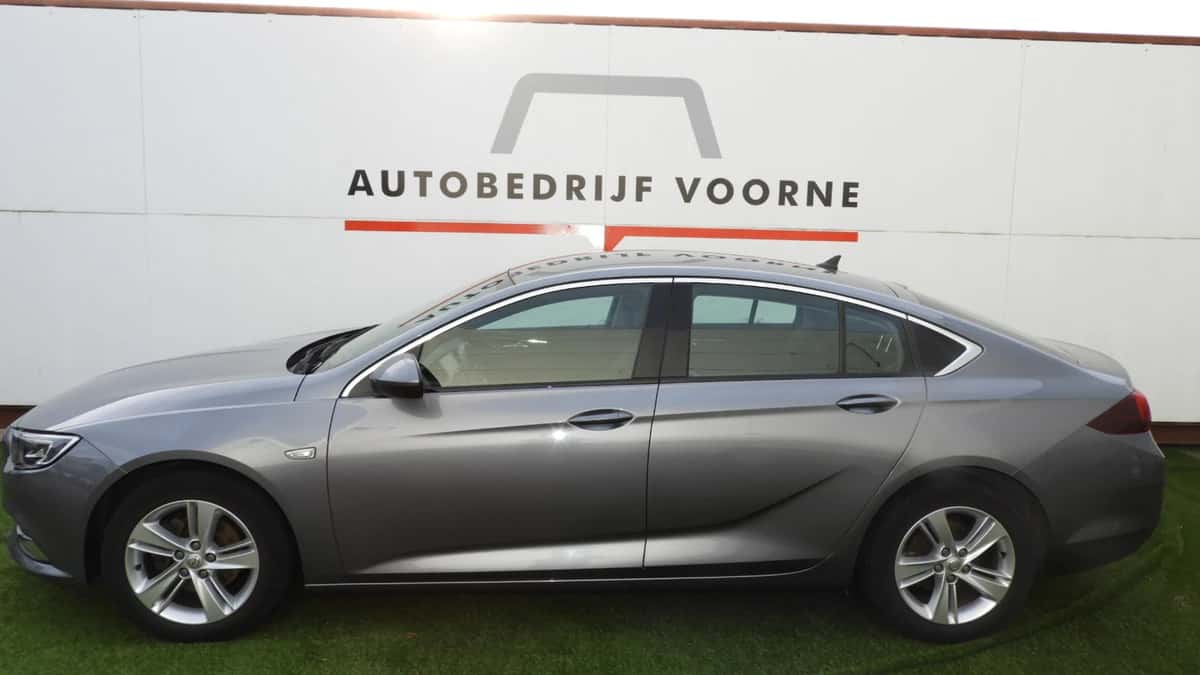 Opel Insignia (2019) — foto 1
