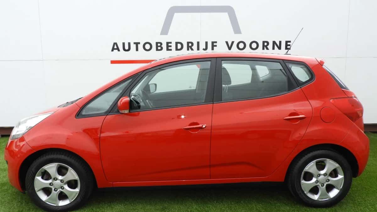 Kia Venga (2010) — foto 1