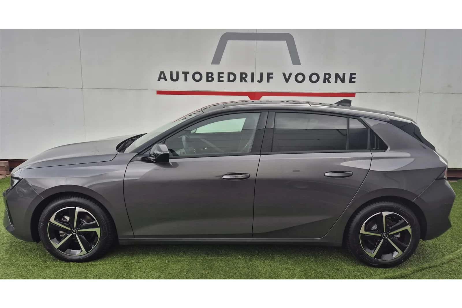Opel Astra (2025) — foto 1