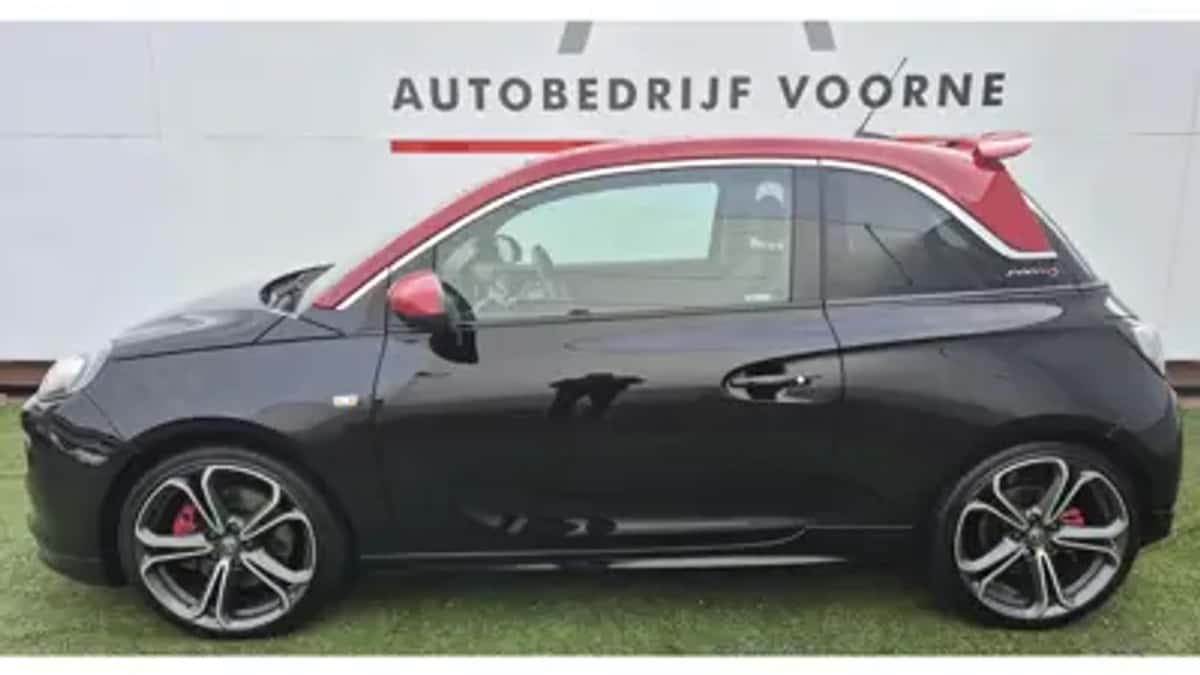 Opel Adam (2017) — foto 1