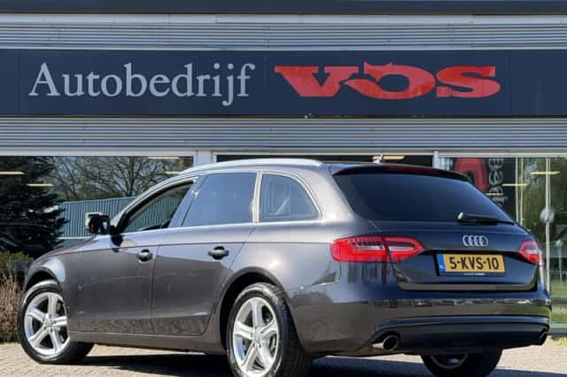 Audi A4 (2013) thumbnail 6
