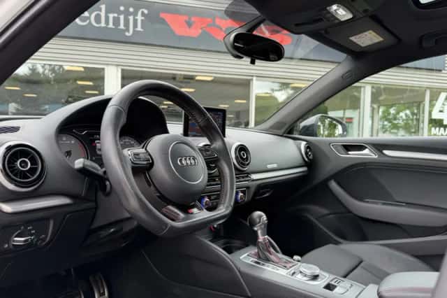 Audi S3 (2015) thumbnail 3