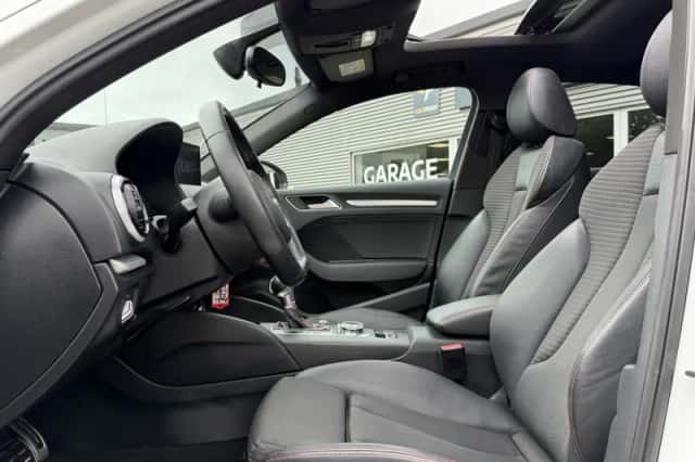 Audi S3 (2015) thumbnail 5