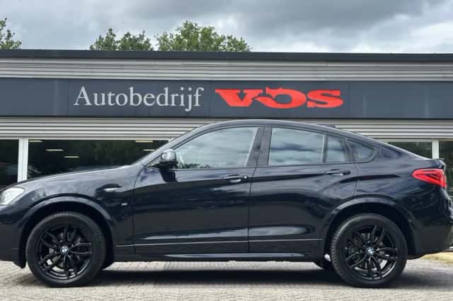 BMW X4 (2017) thumbnail 4