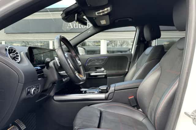 Mercedes-Benz GLA (2020) thumbnail 5