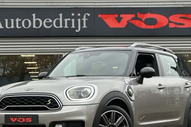 MINI Countryman (2018) thumbnail 1