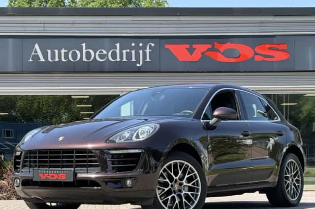 Porsche Macan (2015) thumbnail 2