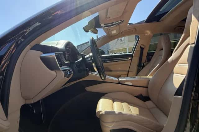 Porsche Panamera (2019) thumbnail 5