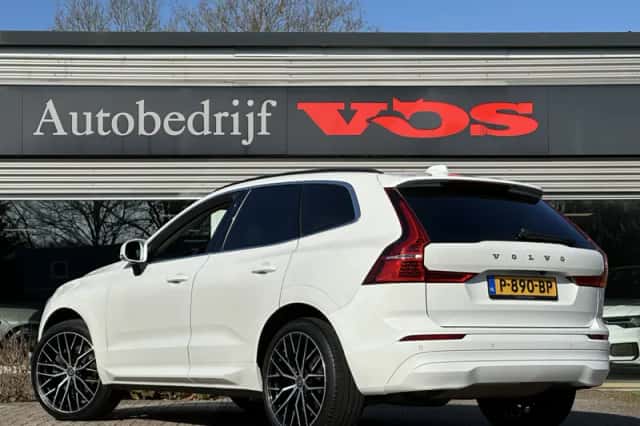 Volvo XC60 (2022) thumbnail 6