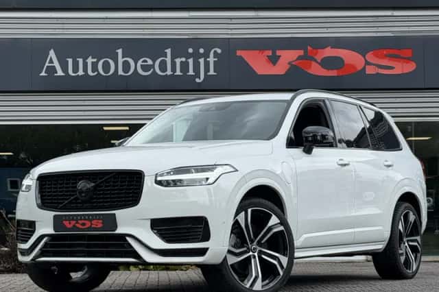 Volvo XC90 (2020) thumbnail 2